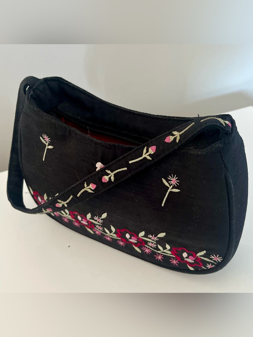 Liz Claiborne Black Floral Embroidered Shoulder Bag - Picture 4 of 5